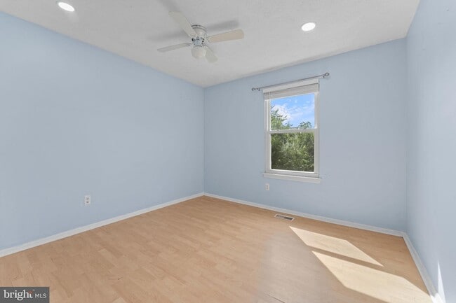 Building Photo - 8561 Skipjack Pl