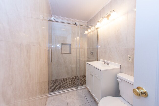 Building Photo - 1424 N Trenton Ave