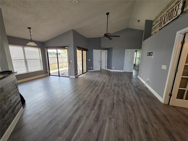 Building Photo - 2371 Piedmont Lakes Blvd