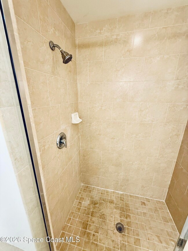 Building Photo - 860 Vignoles NE Ave