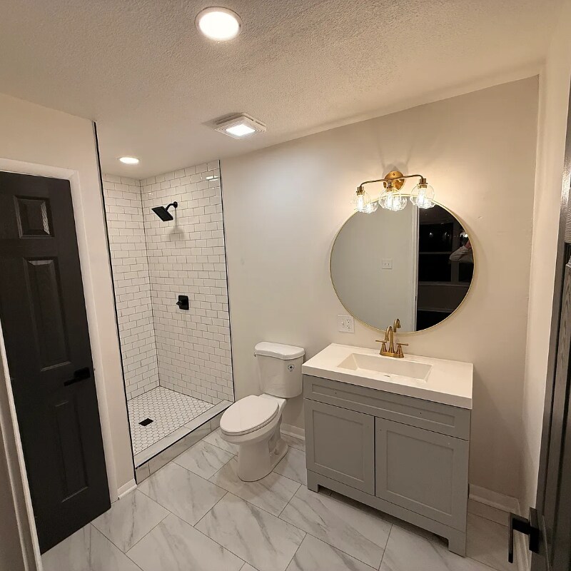 Building Photo - 5211 E 141st St