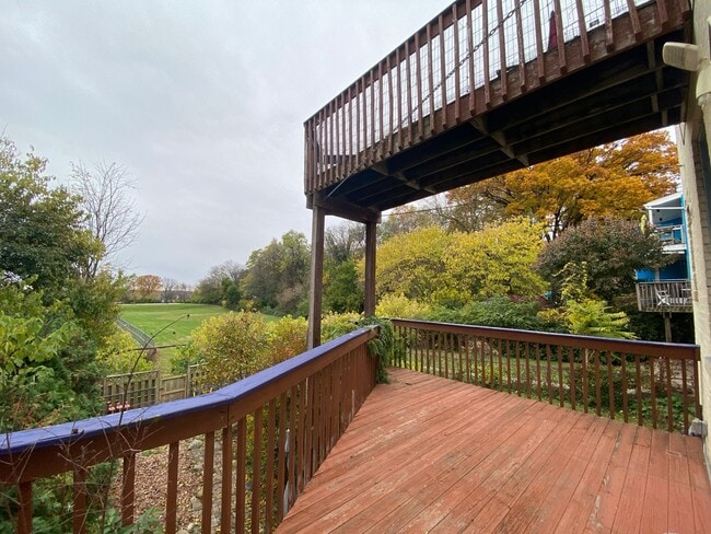 Building Photo - 6 Bed/2.5 Bath Mins. From UC $750/pp ($4,5...