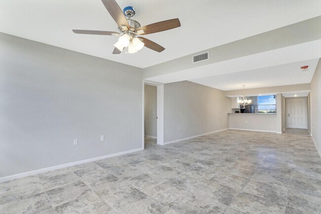 Building Photo - 3636 Whitehall Dr