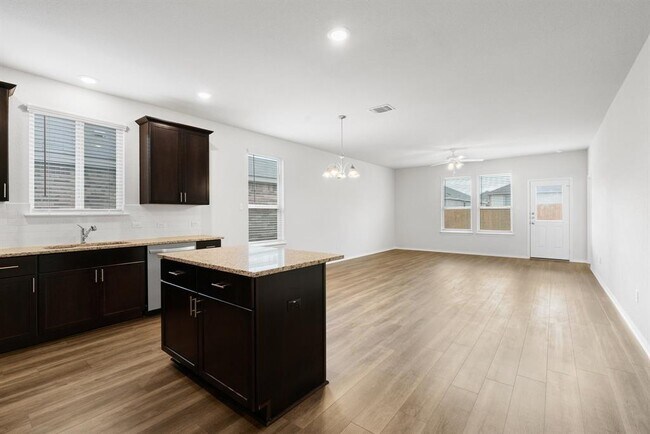 Building Photo - 168 Gunther Way