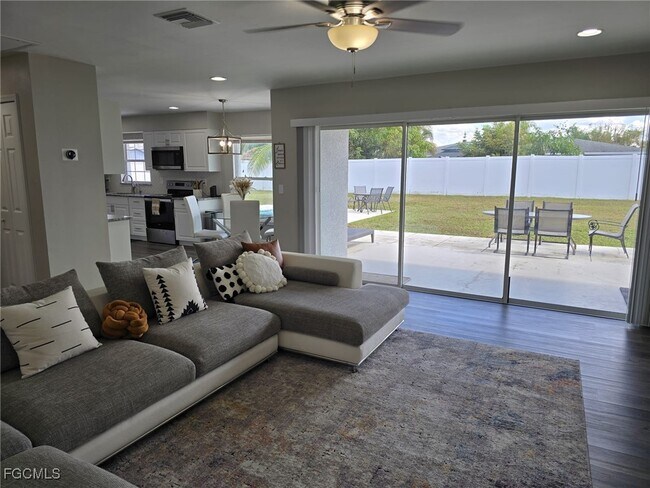 Building Photo - 112 Rowland Rd