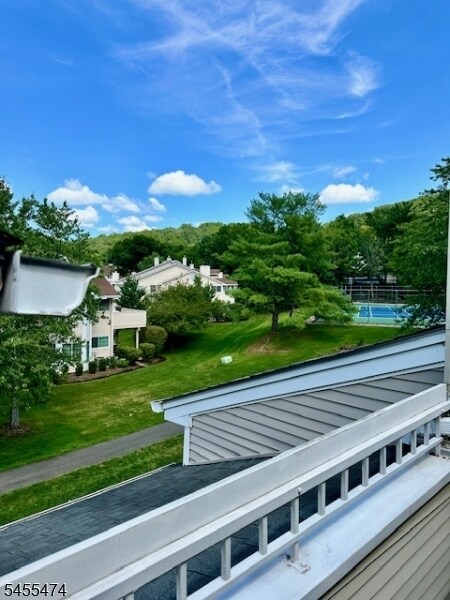 Building Photo - 8 Crestmont Rd