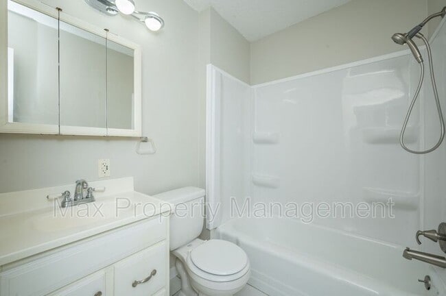 Building Photo - 4001 83rd St