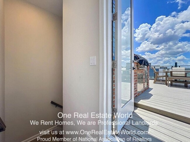 Building Photo - 2154 Whitney Marsh Aly