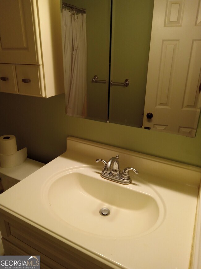Building Photo - 969 Redan Trail