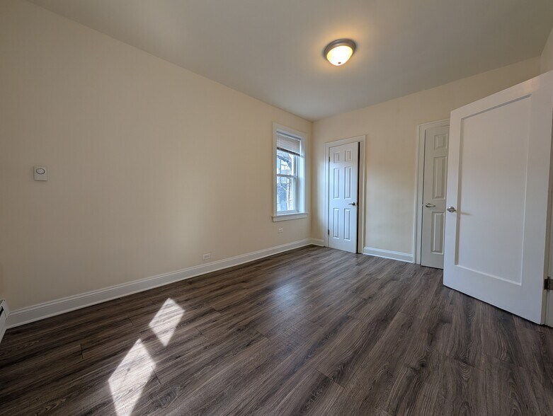 Building Photo - 2930 W Palmer St