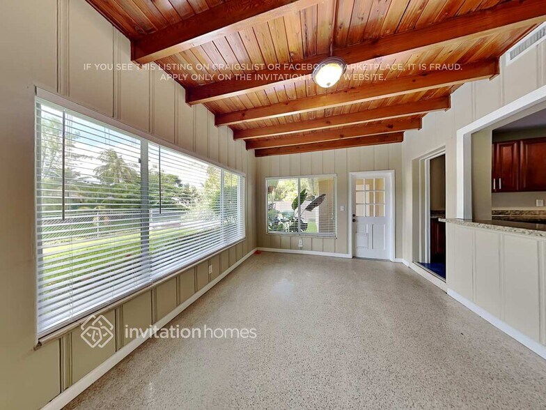 Building Photo - 6160 SW 63rd Ave