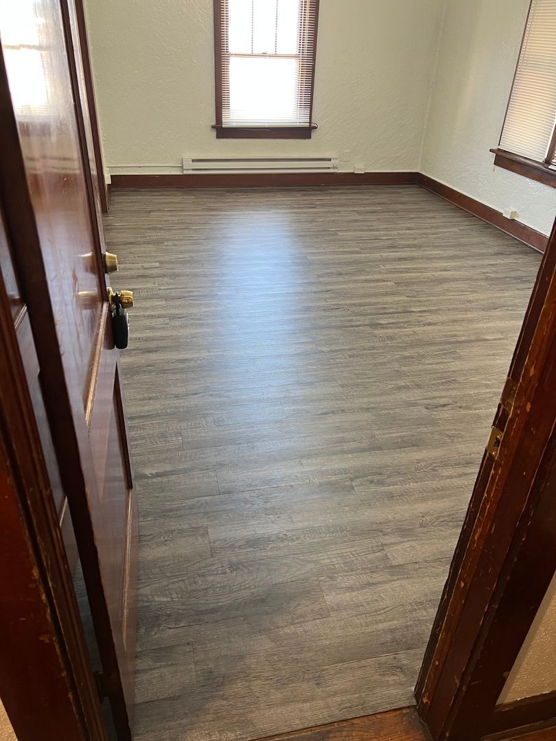 Interior Photo - 629 Main