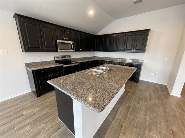 Building Photo - 5817 Brookville Dr