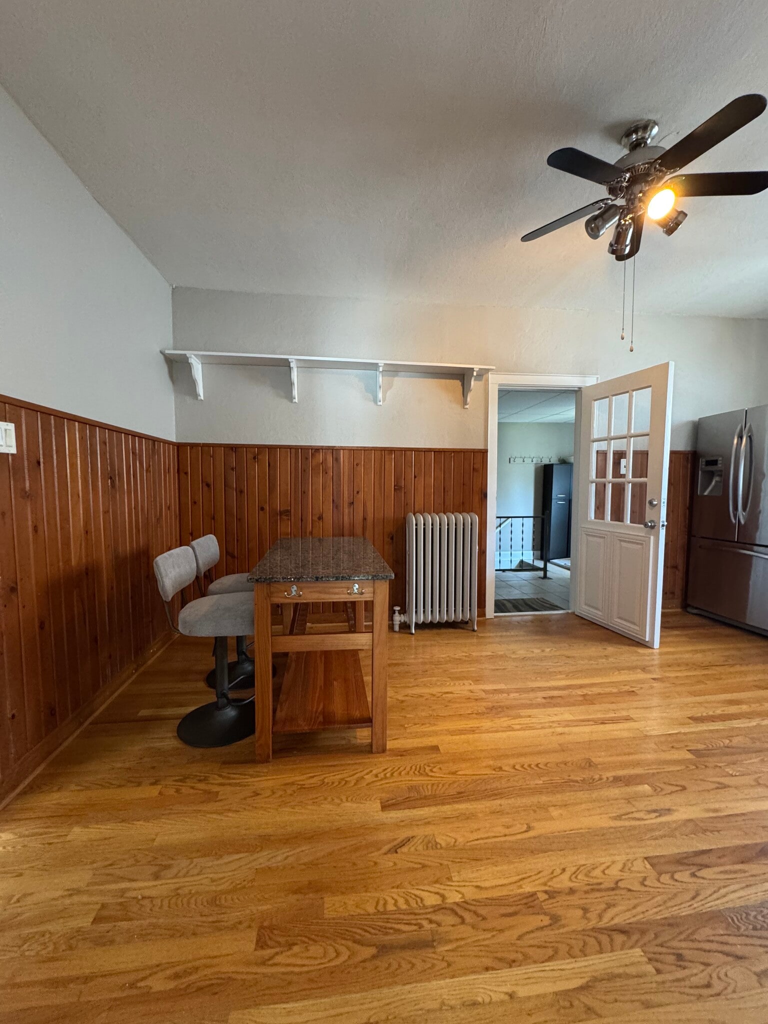 Building Photo - 1402 S State St