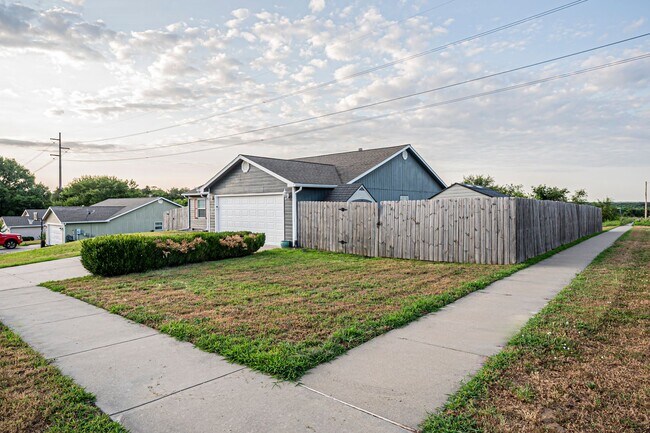 Building Photo - Please View 3D Virtual Walk-Through Before Scheduling a Showing