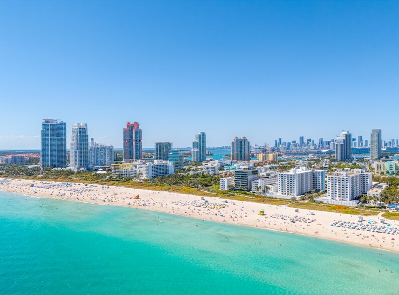 Building Photo - 345 Ocean Dr