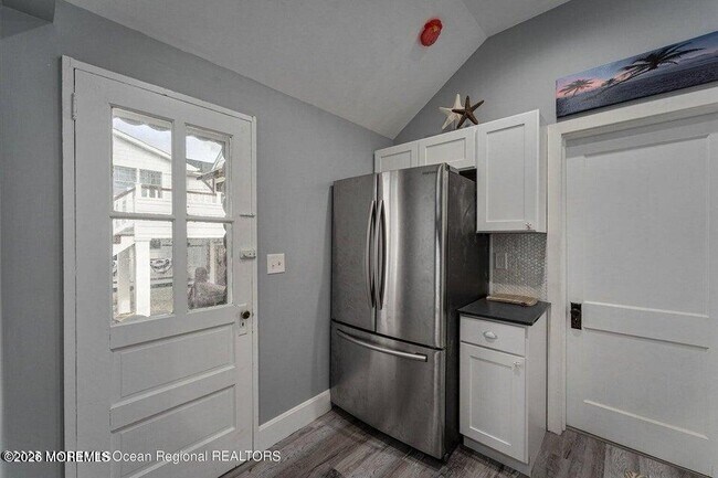 Building Photo - 30 M St