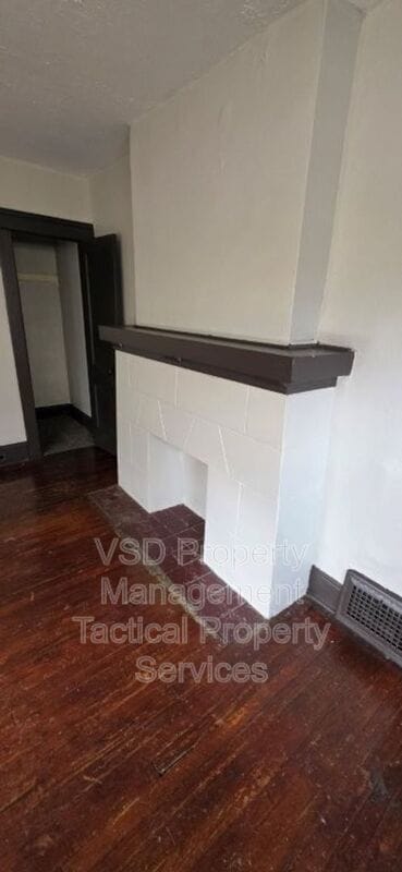 Building Photo - 12819 Edmonton Ave