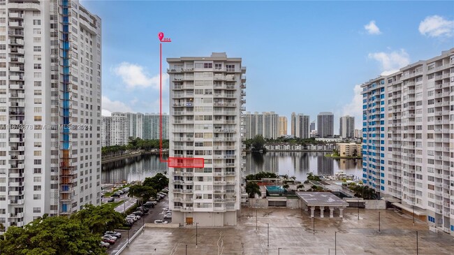 Building Photo - 18051 Biscayne Blvd