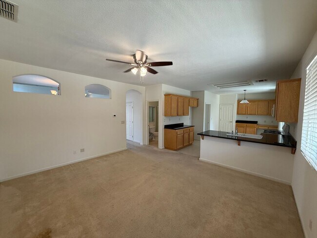 Building Photo - 6220 Orchard Hill Way