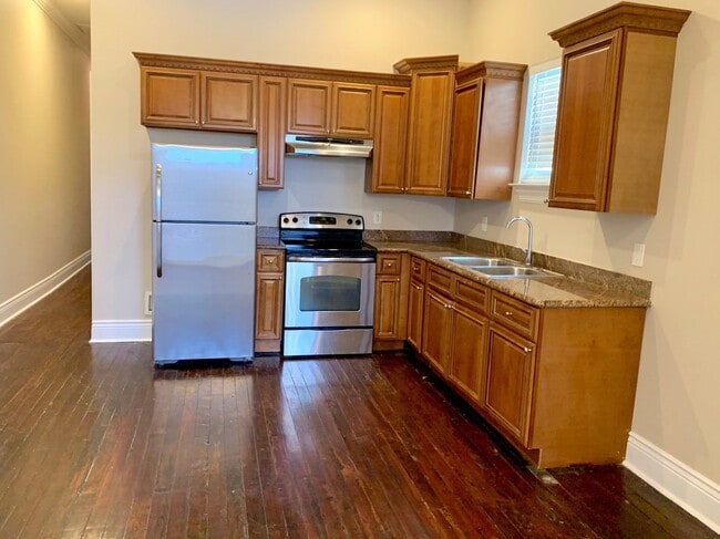 Building Photo - 3028 Cleveland Ave