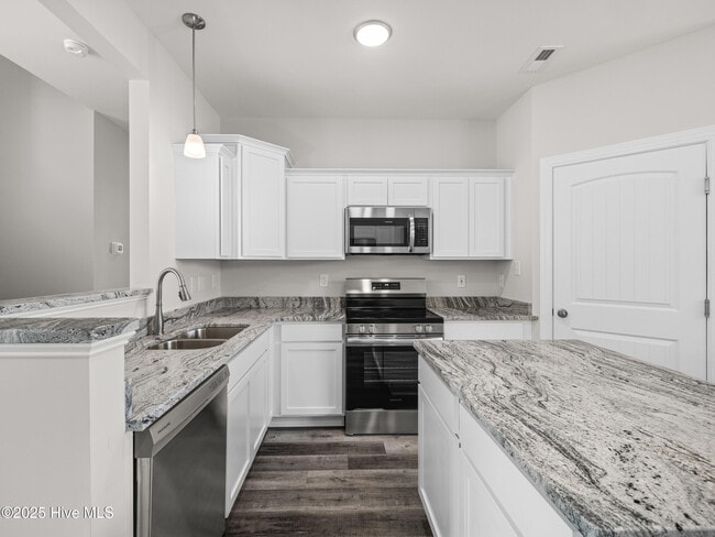 Building Photo - 908 Freewoods Ct
