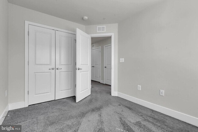Building Photo - 5754 Frederick Douglas Pl