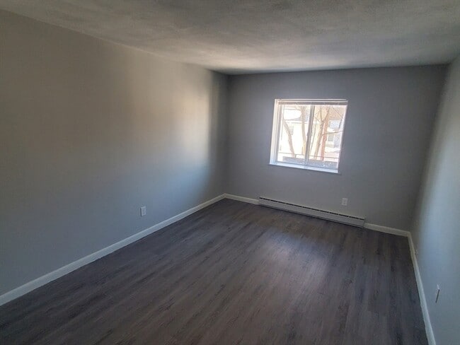 Building Photo - 760 Cummins Hwy