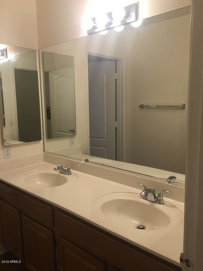 Building Photo - 844 N Granite St