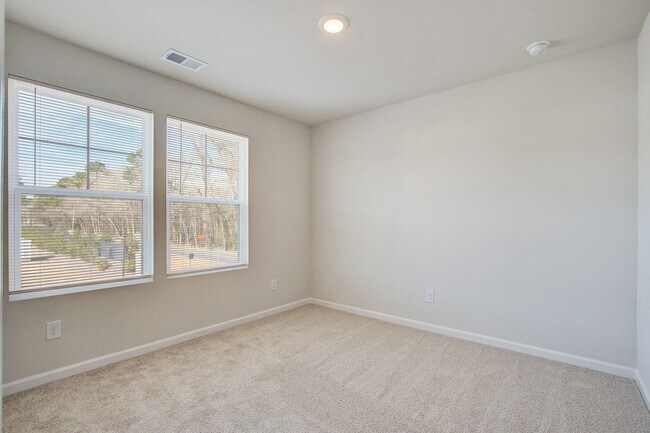 Building Photo - 4111 Rising Tide Dr