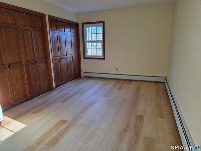 Building Photo - 29 Brook Pine Dr