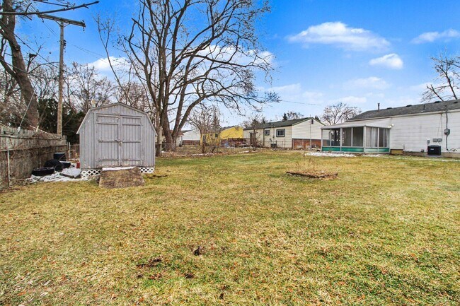 Building Photo - 2329 Brooktree Ct