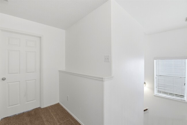 Building Photo - 5342 Gibralter Pl