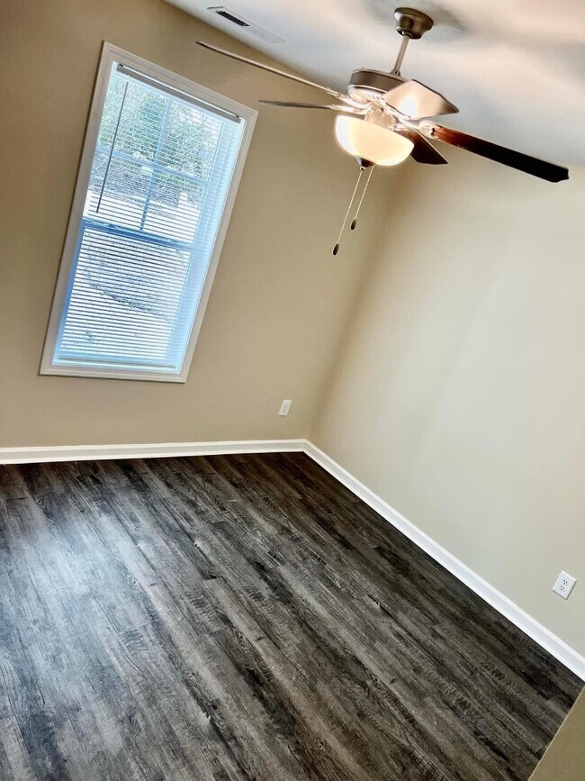 Building Photo - 1452 Murrill Hill Rd