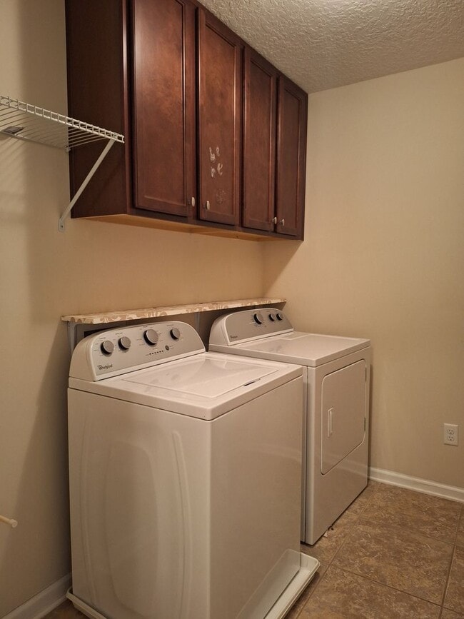 Building Photo - Townhome in Durbin Crossing