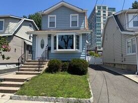 Building Photo - 391 Columbia Ave