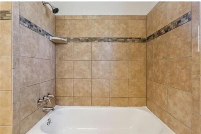 Building Photo - 9916 Scarlet Oak Dr