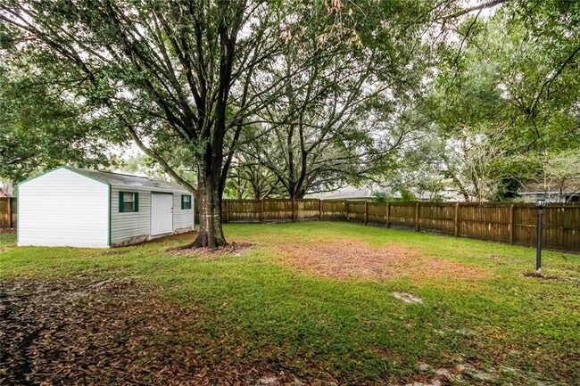 Building Photo - 2740 Birdland Ct