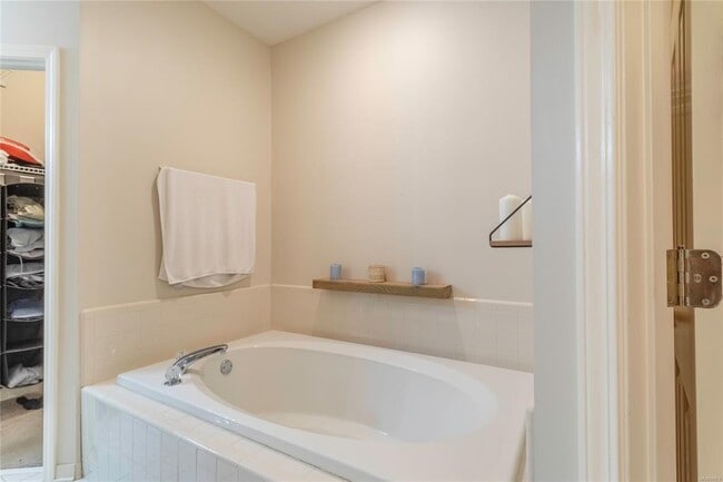 Building Photo - 1855 Brookstone Dr