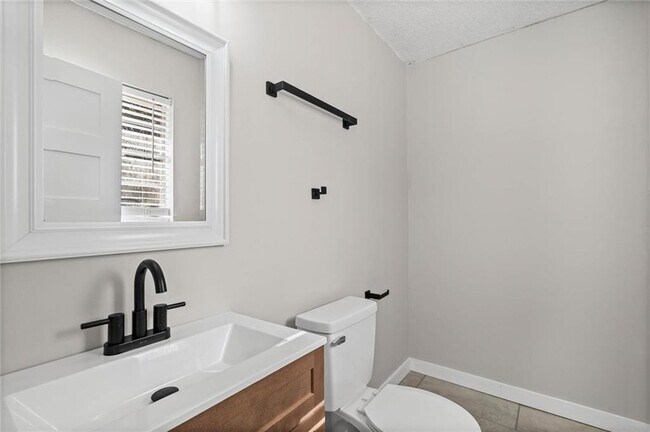 Building Photo - 7411 Wigfield Rd