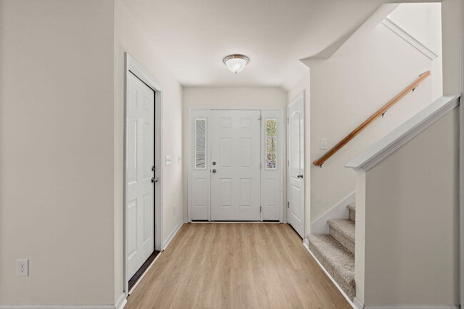 Building Photo - 168 Keaton Brook Dr