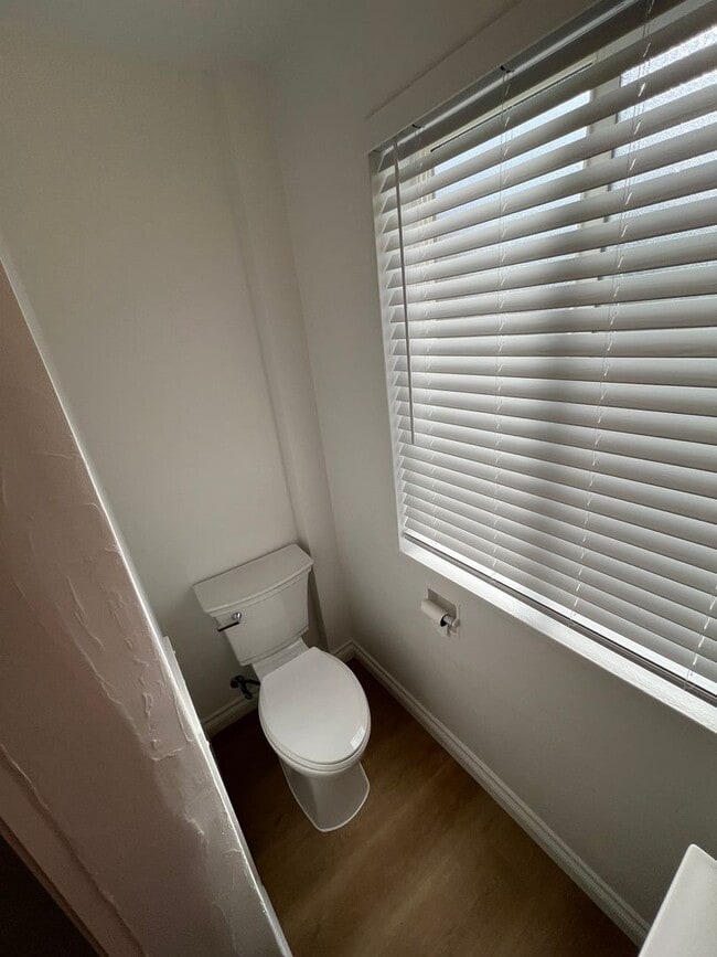 Building Photo - $550 off February Rent !