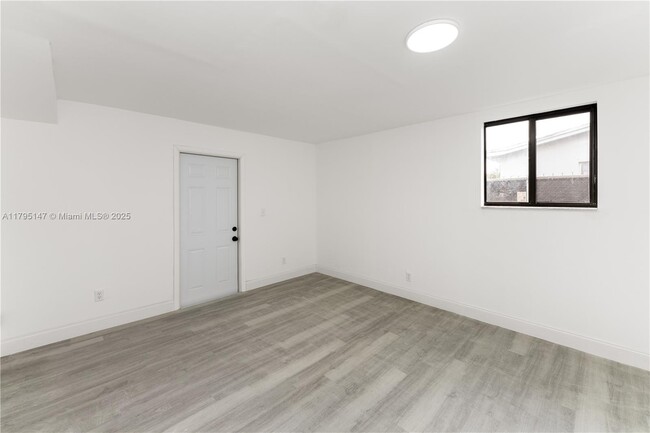 Building Photo - 11532 SW 136th Terrace