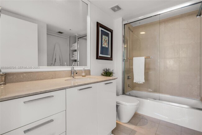 Building Photo - 400 Alton Rd