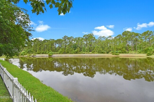 Building Photo - 237 N Hidden Tree Dr