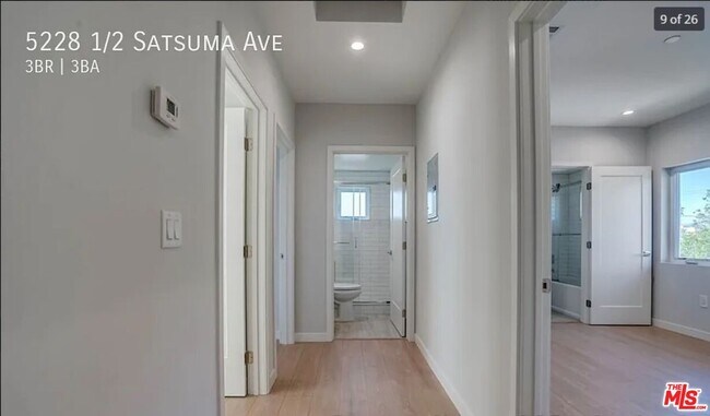 Building Photo - 5228 Satsuma Ave