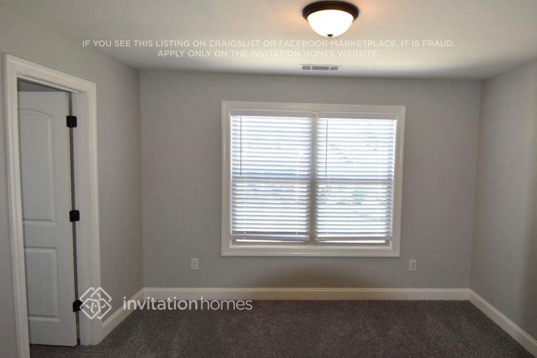 Building Photo - 307 Meadow Vista Ln