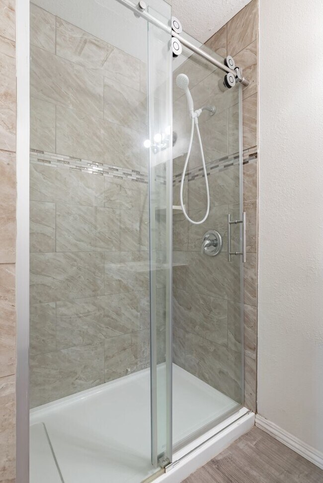 Building Photo - Charming 2 Bed / 2 Bath Home with Trailer Parking – Sanger, CA