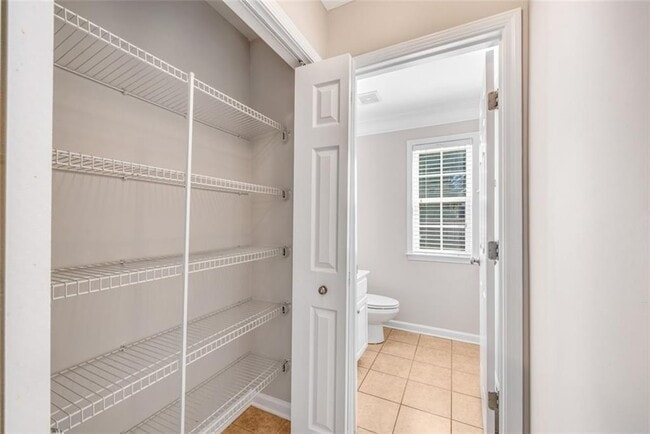 Building Photo - 268 Balaban Cir