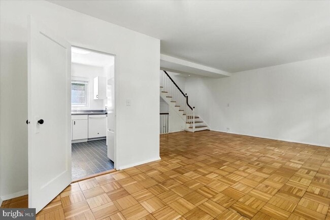 Building Photo - 1525 Mt Eagle Pl